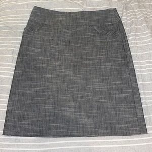 Gray pencil skirt. Size 10.